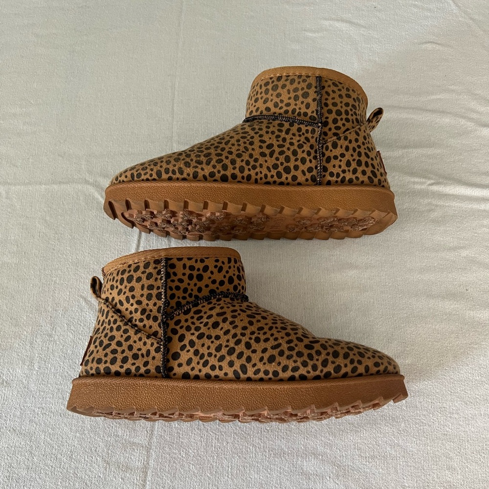 Mudd slip on boots